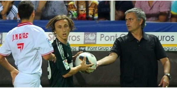 Luka Modrić está grato por ter conhecido José Mourinho na sua carreira